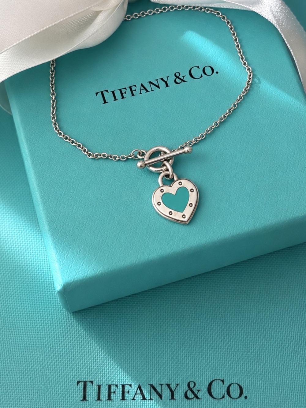 Authentic Tiffany & Co Please Return To LOVE Heart Tag Toggle Bracelet